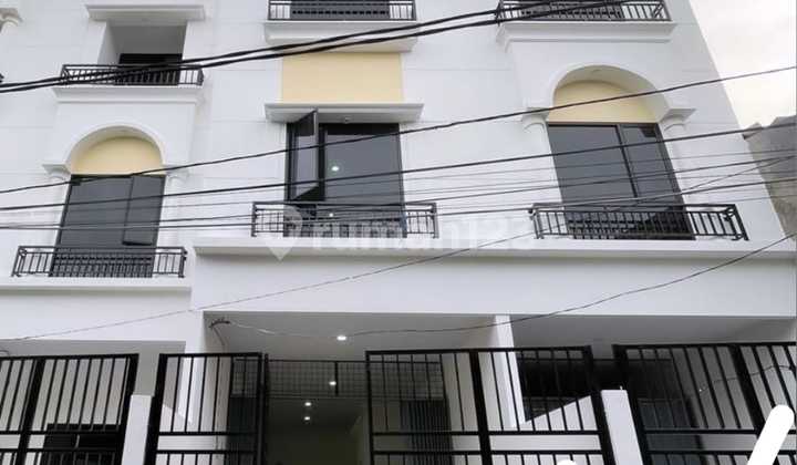 Ruko Baru 3 Lantai 4x16 Akses 2 Mobil Di Jelambar Jakarta Barat