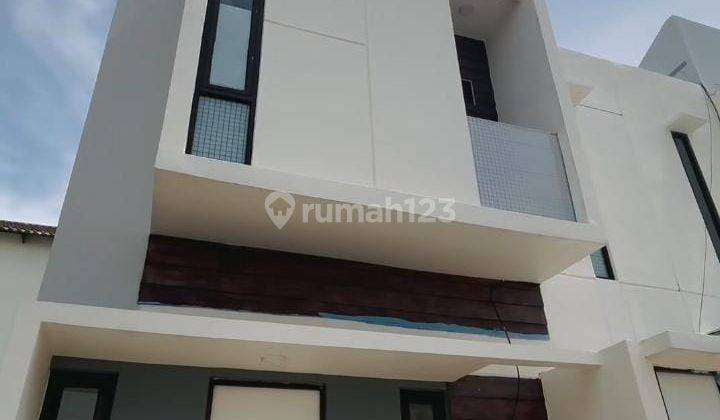 Rumah Murah Di Golden East Kebomas Free Biaya2  1