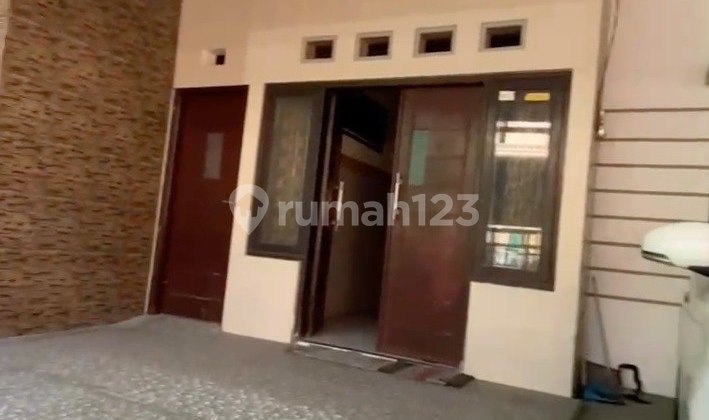 Dijual Rumah Poros Jalan Belakang Apartemen Suhat Malang Dijual Rumah Poros Jalan Belakang Apartemen Suhat Malang