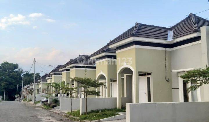 Vila Terbaik Lokasi Strategis Dekat Wisata Populer Batu 4