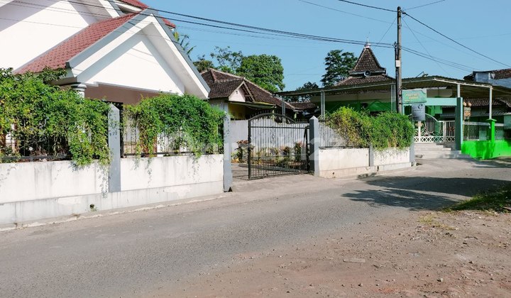 Rumah Kampung Yang Luas dan Asri di Karangploso Malang