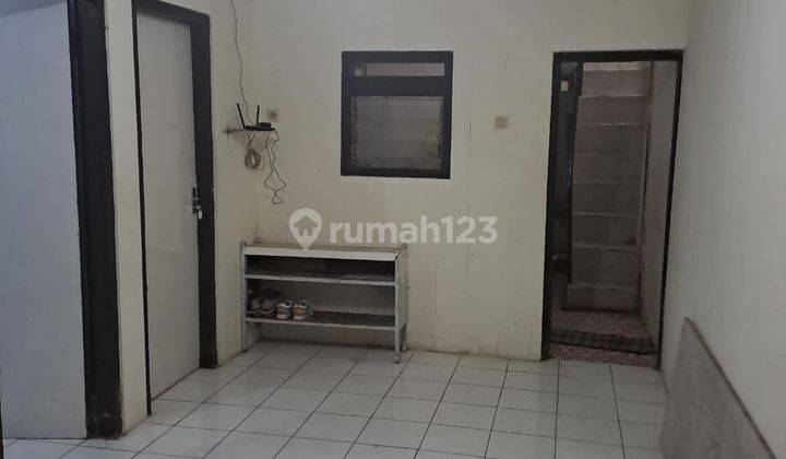 Dijual Rumah Kos Putri Depan Kampus Unisma Dinoyo 1