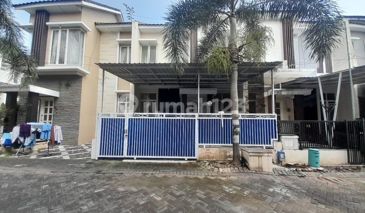 Dijual Dibawah Pasar, Rumah Mewah di Tasikmadu Suhat Malang