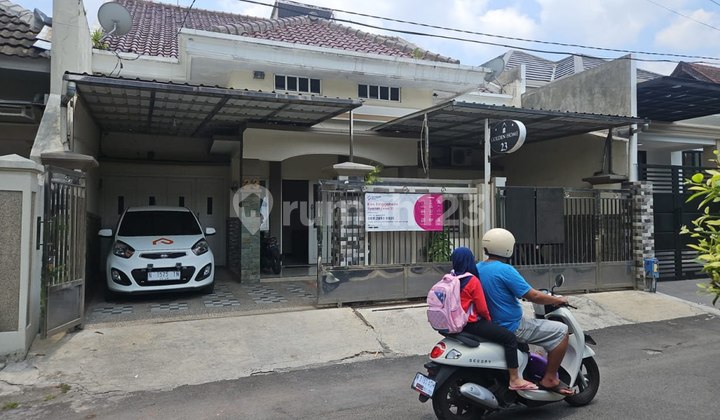 For Sale, Strategic Guest House in the Heart of Malang City, Sulfat