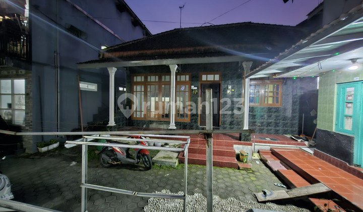 Rumah Tua Dijual Harga Tanah, Hanya 70 Meter Dari Kampus UB  1