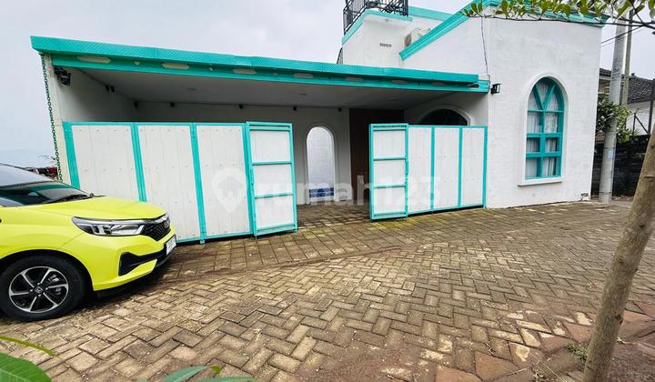 Rumah Villa Baru Siap Huni di Kawasan Hotel Aston Inn Kota Batu