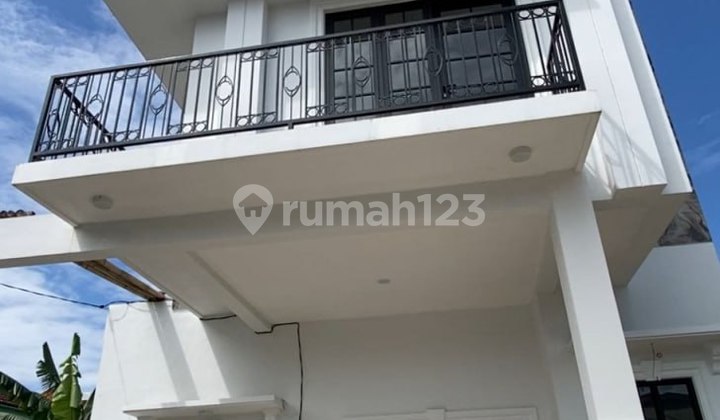 Beautiful and Strategic Residence in the Golden Triangle of Kepuharjo, Malang City