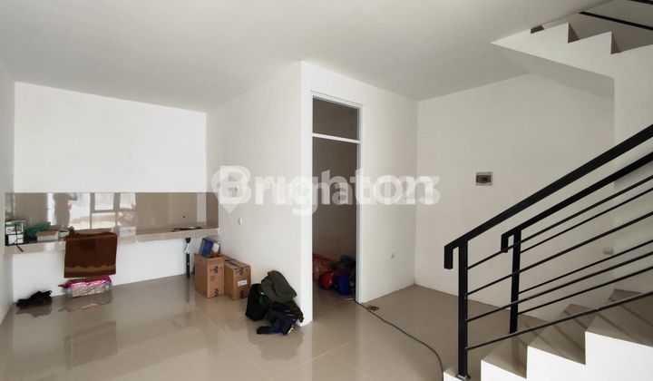 RUMAH BARU GRESS DI JL RAYA GADING PANTAI SURABAYA  2