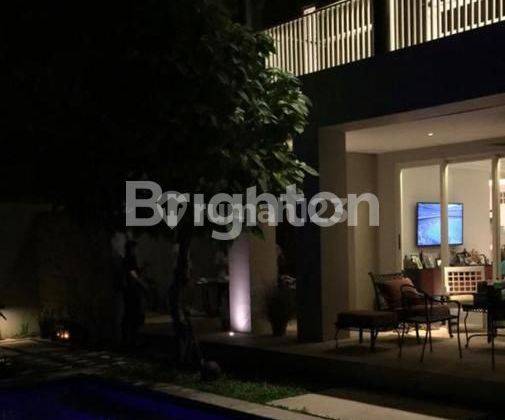 RUMAH 2 LT DI ISEN INTERNATIONAL LIVING SURABAYA  1