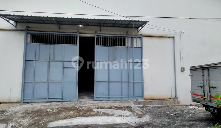 Ready-to-Use Warehouse in Kenjeran, Truck Access Only. Ready-to-Use Warehouse in Kenjeran, Truck Access Only.