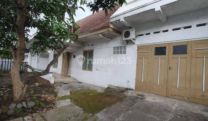 Rumah Tengah Kota 1,5 Lantai di Pulau Pulau Malang 2