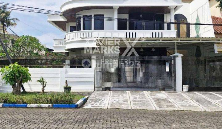 Rumah Hook Mewah Bagus di Kawasan Elit Araya Malang Kota 1