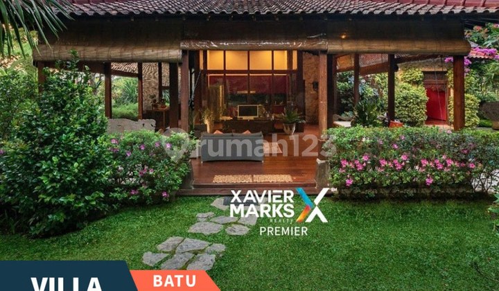 Exclusive Modern Tropical Javanese Villa Ready to Operate in Bumiaji, Batu