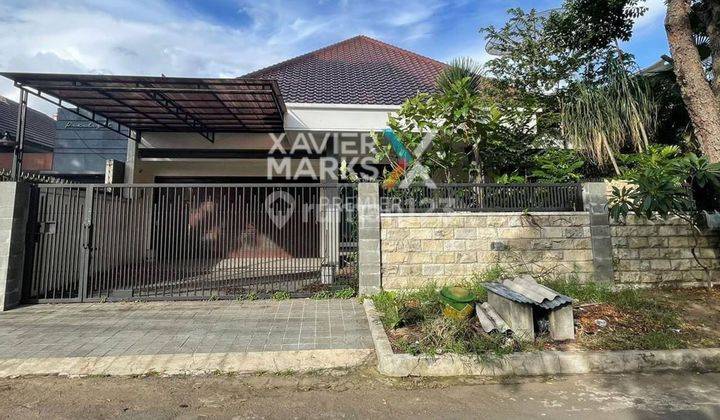 Rumah Modern Strategis Dekat Jalan Besar Ijen Klojen Kota Malang 1