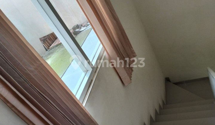 Dijual Rumah Murah Negotiable di Sulfat Malang Under 1 M 2