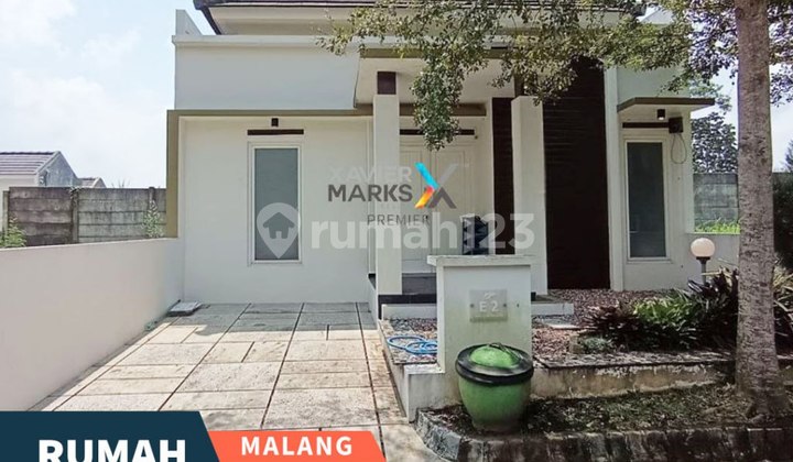 Minimalist House in Bukit Indah Permai Kedungkandang Malang Minimalist House in Bukit Indah Permai Kedungkandang Malang