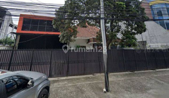 Rumah Usaha Luas Tepi Jalan Poros di S Parman Malang Kota 1