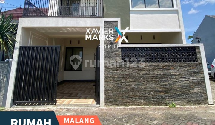 For Sale Ready-to-Occupy House Near Toll Exit and Airport in Pakis Malang