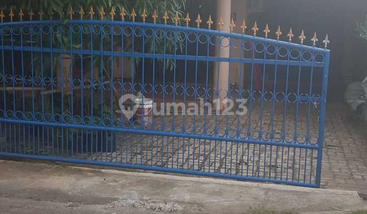Rumah Luas dan Asri 2Lt SHM di Jati Cempaka Bekasi Rumah Luas dan Asri 2Lt SHM di Jati Cempaka Bekasi