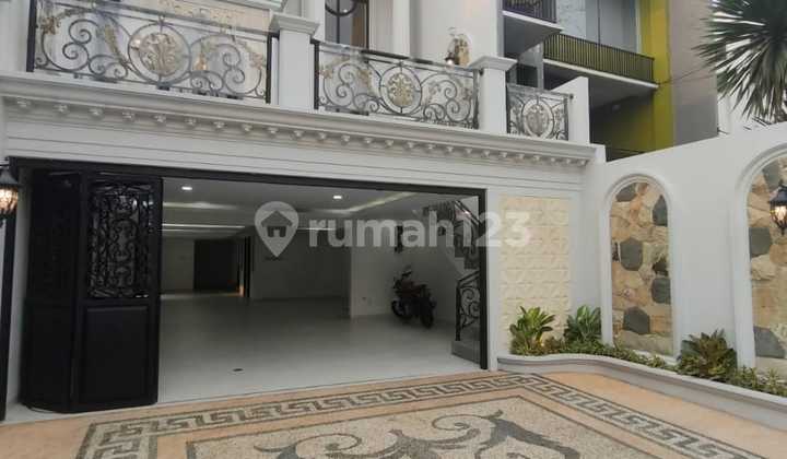 Rumah Cantik 4 Lantai SHM di Mampang Rumah Cantik 4 Lantai SHM di Mampang