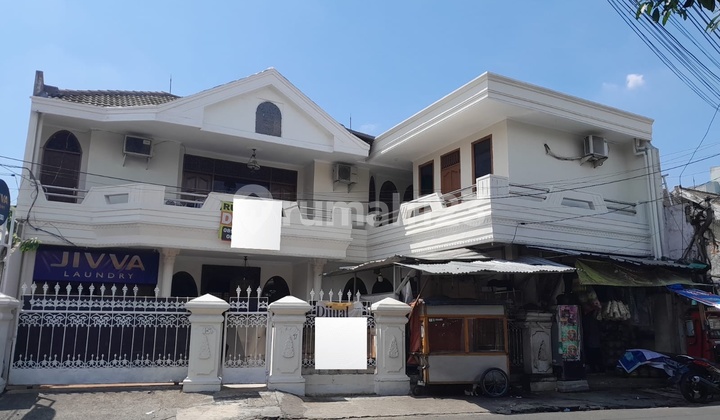 Rumah Besar SHM Lokasi Strategis di Pancoran Jakarta Selatan