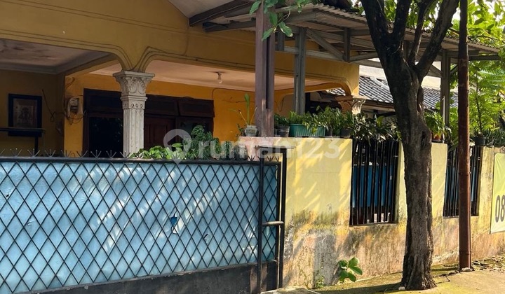 Rumah Asri di Jatiwaringin SHM 6Kt