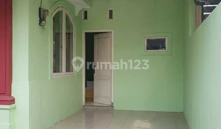 Rumah Asri 2 Lantai di Condet SHM Siap Huni 2