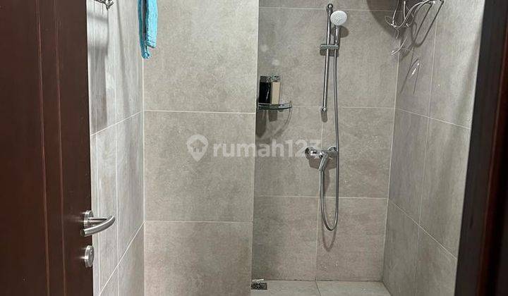 Disewakan Apartemen Pollux Habibie  9