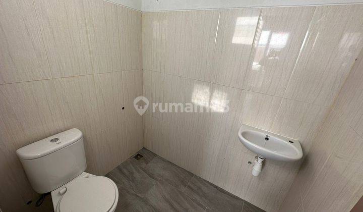 Dijual 1 Unit Rumah di Azure Bay 8
