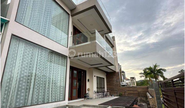 Dijual Rumah Mewah di Boulevard Sukajadi Full Renov Dan Interior 2