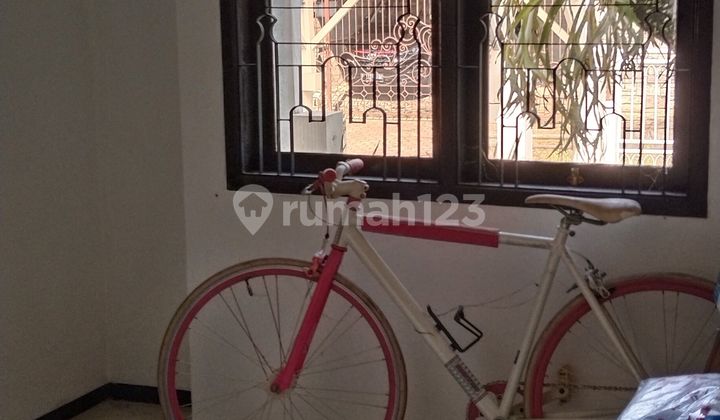 kamar tidur dijual rumah siap huni. 2