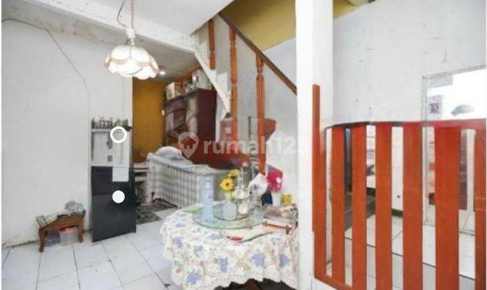 ruang makan dijual cepat rumah 2 lantai
