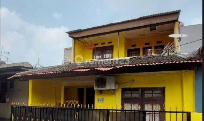 Dijual cepat rumah 2 lantai di perumahan villa pertiwi 1