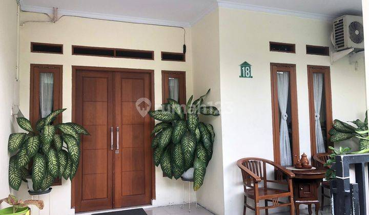 Jual cepat rumah bagus 2 lt di Jl Kejayaan, depok 1