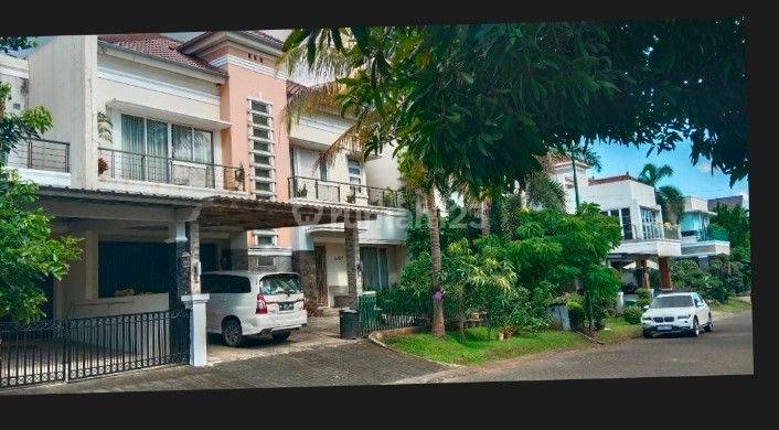 Dijual Rumah Mewah, Besar, Bagus Di Raffles Hills 1