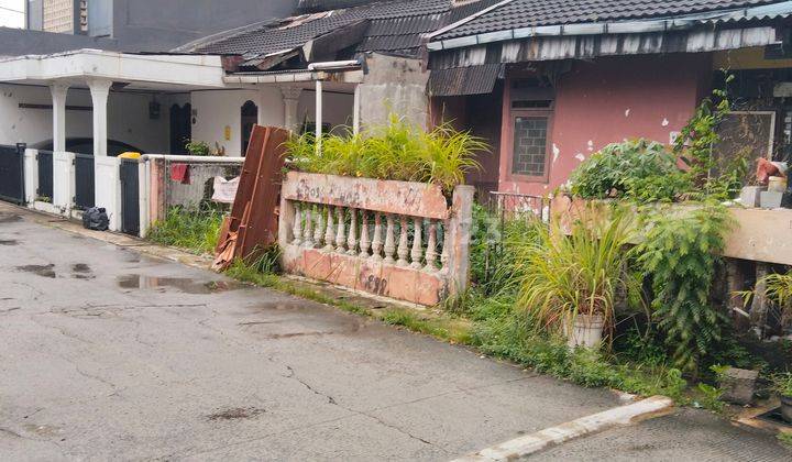 Dijual cepat rumah rusak hanya hitung tanah di depan D mall 1