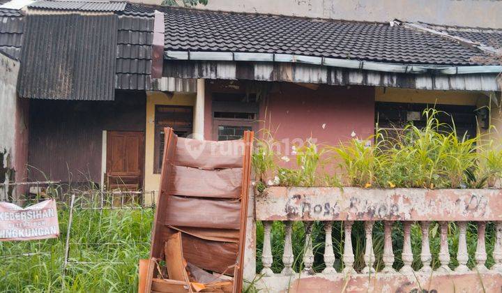 Dijual cepat rumah rusak hanya hitung tanah di depan D mall 2