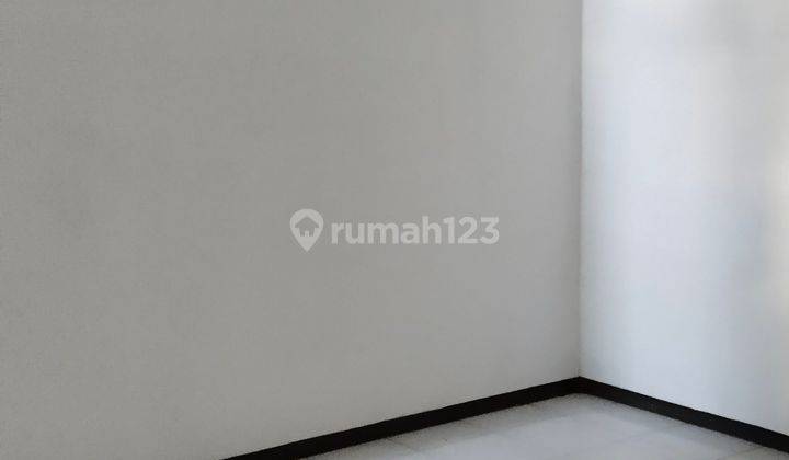 kamar tidur dijual rumah siap huni. 2