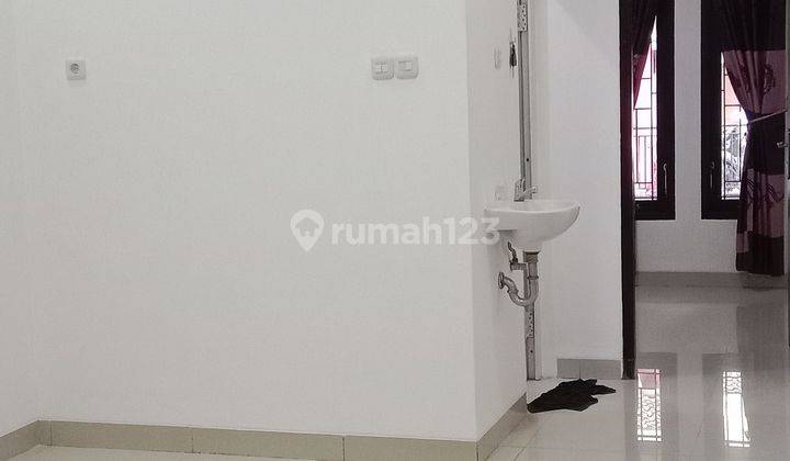 Dijual Rumah Murah, Bagus, Baru Selesai Renov Dekat Ui , Sta. Pocin Dan Sta. Ui 2