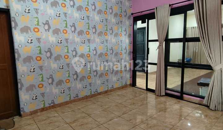Cheap Sale 2-Story House Ready to Occupy Near Sawangan Toll Road and Kukusan Toll Road 3 2