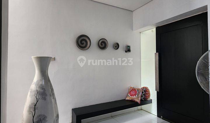 Rumah Disewakan Bagus Furnished SHM di Cilandak , Jakarta Selatan 1