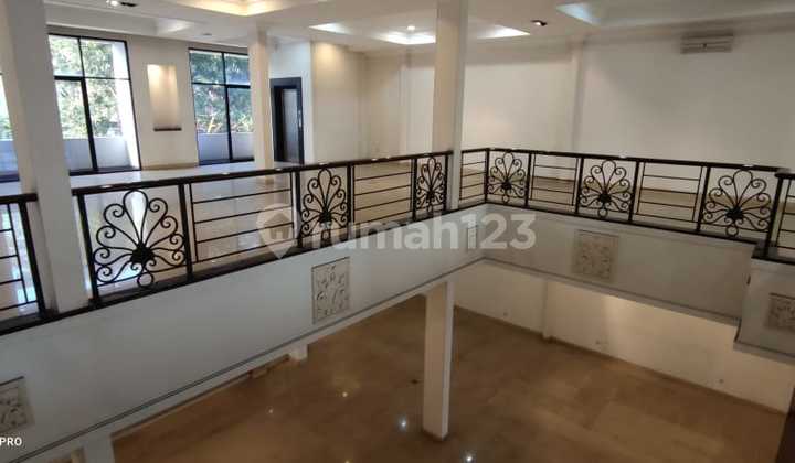 Gedung Mewah di Sayap Sukajadi Setiabudi Cocok Untuk Kantor 11