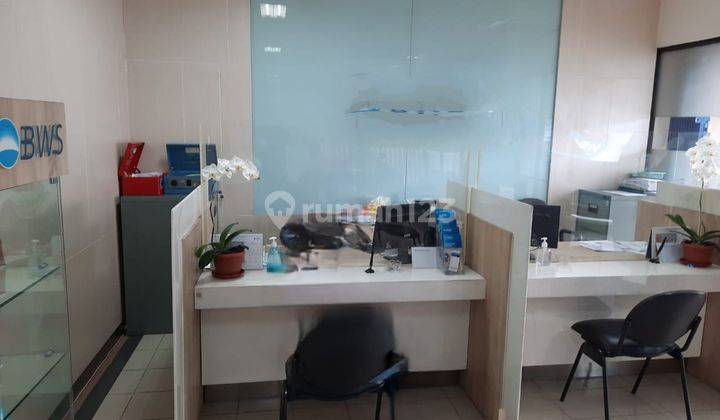 Jual Gedung Perkantoran Lokasi Sangat Strategis di Area Sukajadi, Bandung Carport Luas Harga Terjangkau 5