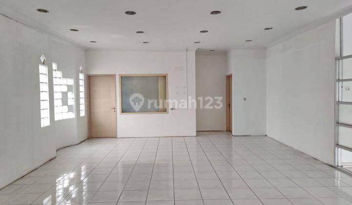 Ruko Dijual Terawat 2 Lantai di Mainroad Cibeureum 1