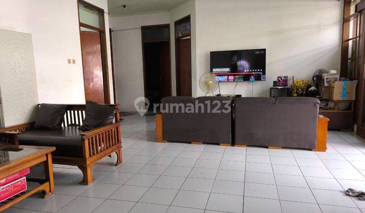 Rumah Dijual Strategis di Jalan Muntilan , Area Parmindo 1