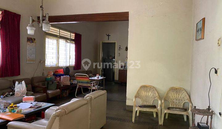 Rumah Dijual Lokasi Prime di Area Sayap Riau, Bandung 1