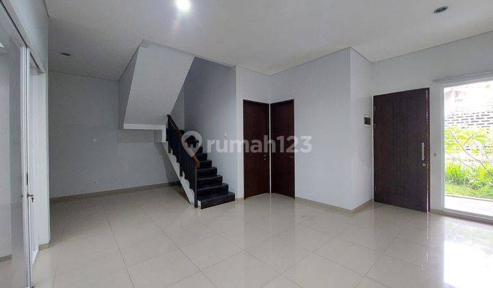 Rumah Dijual Bagus dan Siap Huni di Setra Glory, Bandung 1