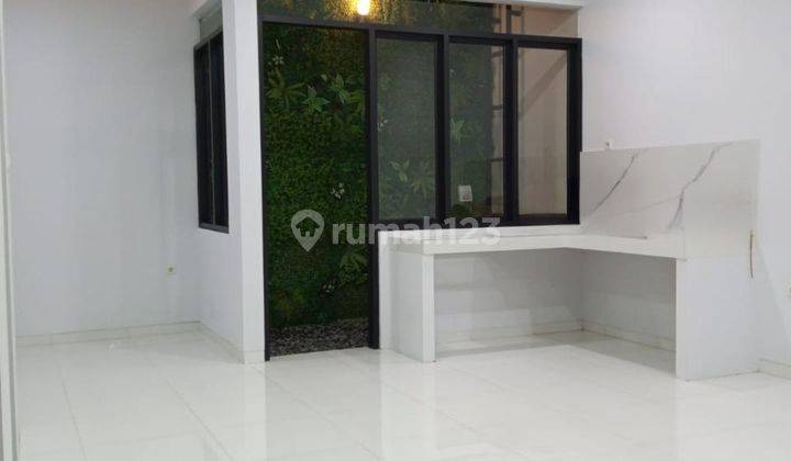 Rumah Dijual Baru Modern Minimalis Tengah Kota Bandung 1