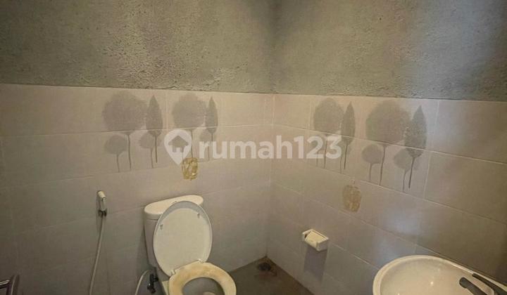 For Rent Strategic Business Space 2 Floors on Mainroad Pasirkaliki 01 For Rent Strategic Business Space 2 Floors on Mainroad Pasirkaliki 01