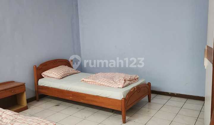 Rumah Disewa Luas Ada Paviliun di Jl Setra Sari, Bandung 89 2